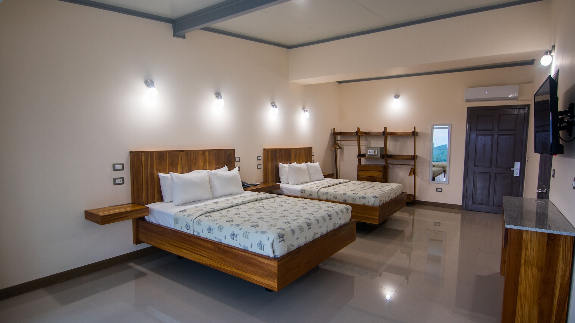 尊贵日出优选海景房