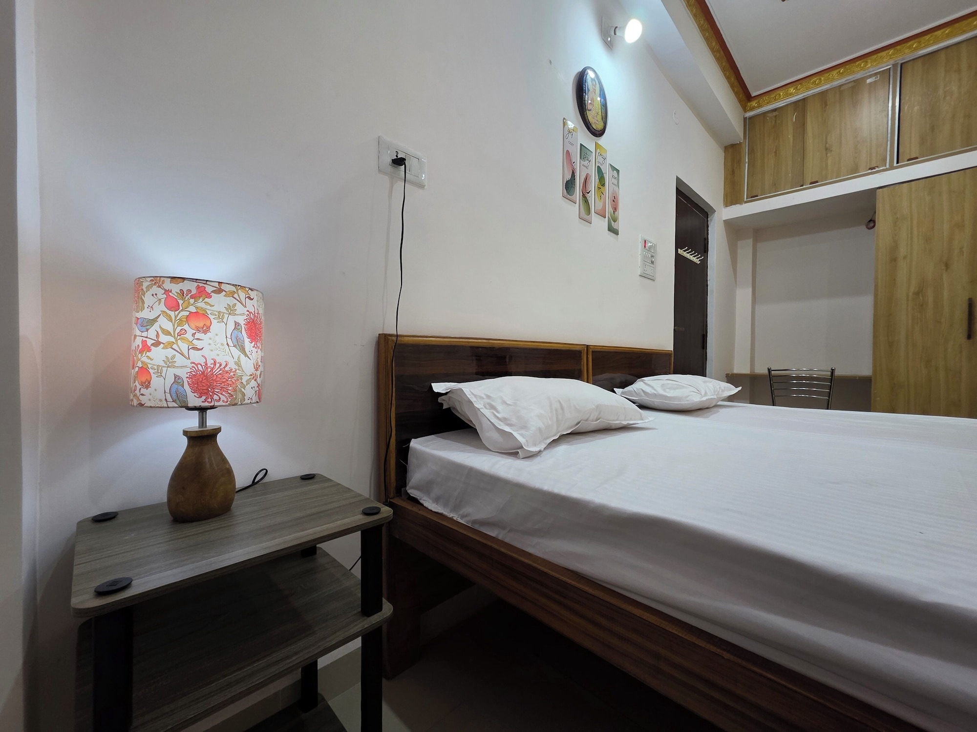 奢华公寓， 多张床， 阳台， 城市景观