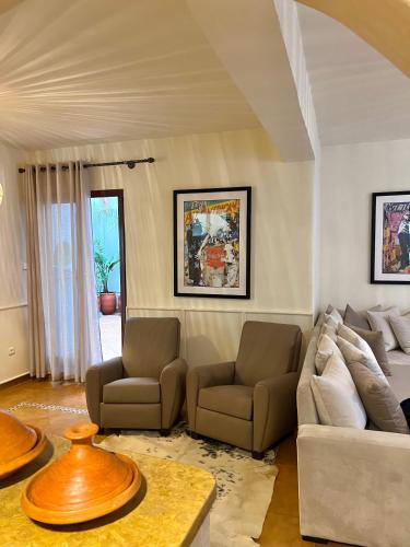 豪华园景双卧室公寓