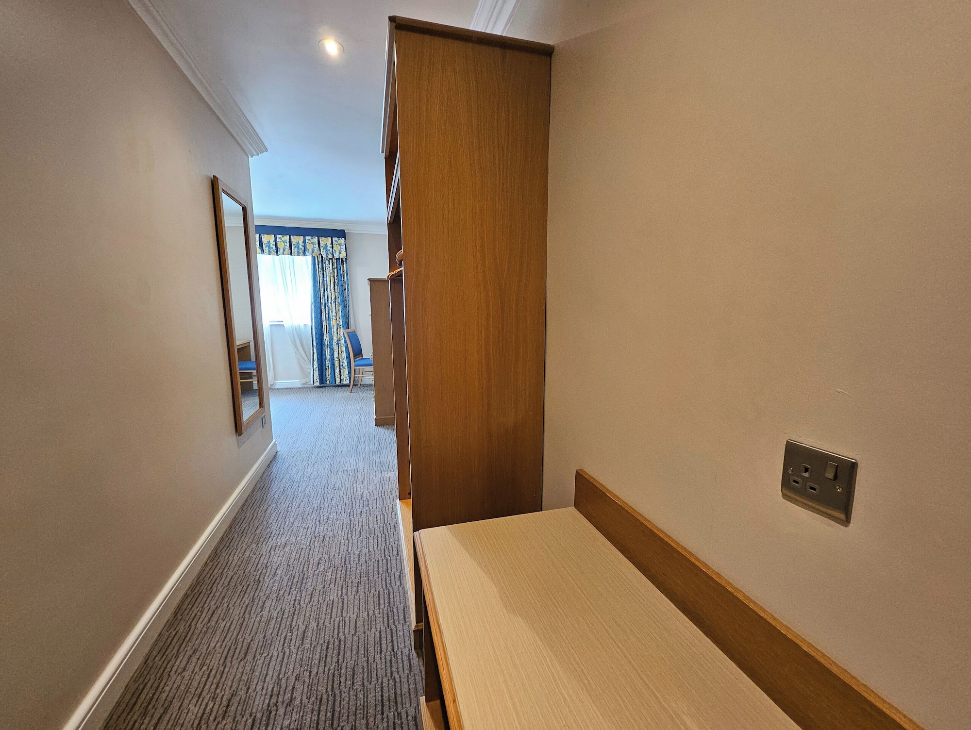 标准双人间 - 带一张双人床