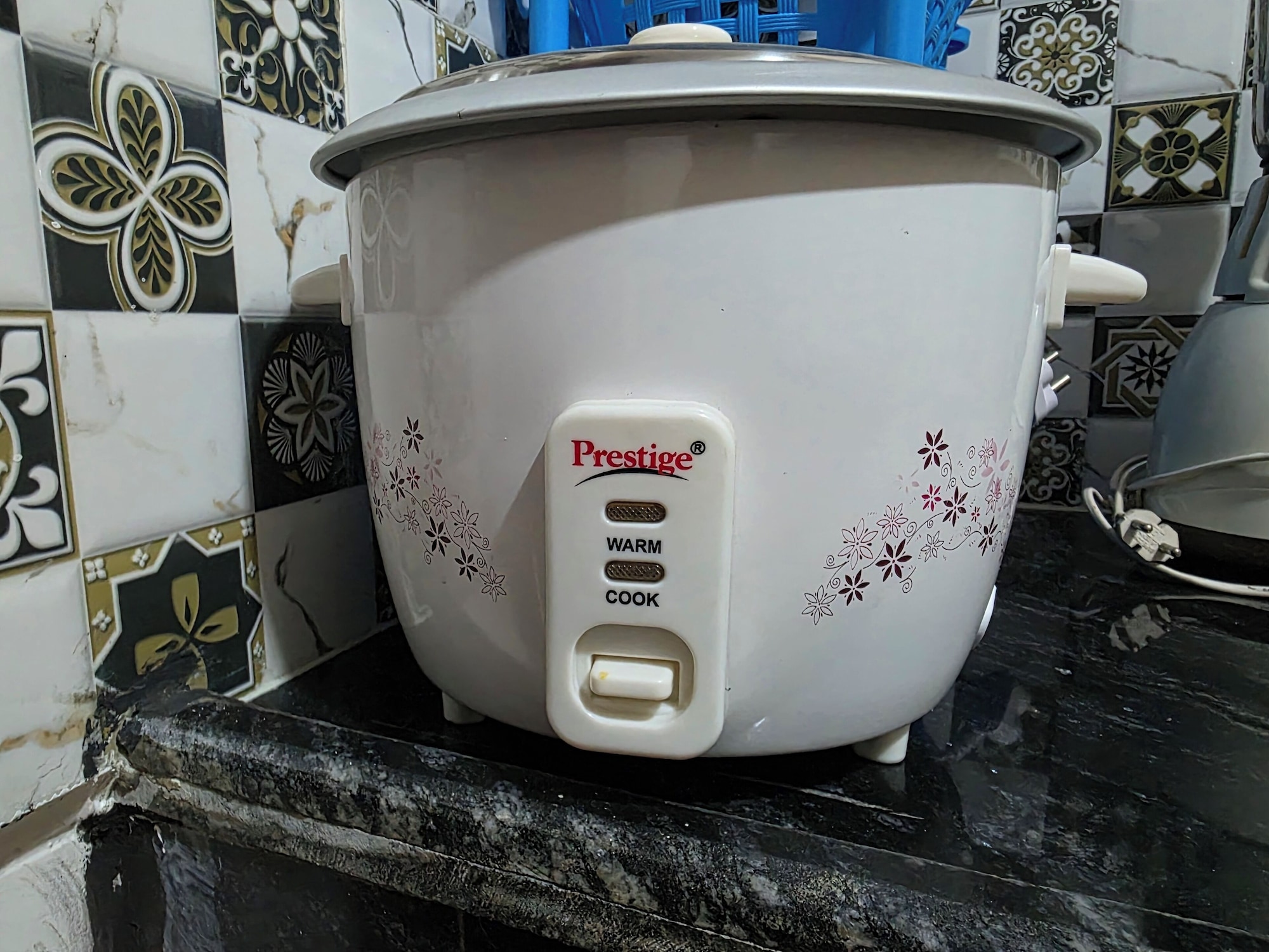 奢华公寓， 多张床， 阳台， 城市景观