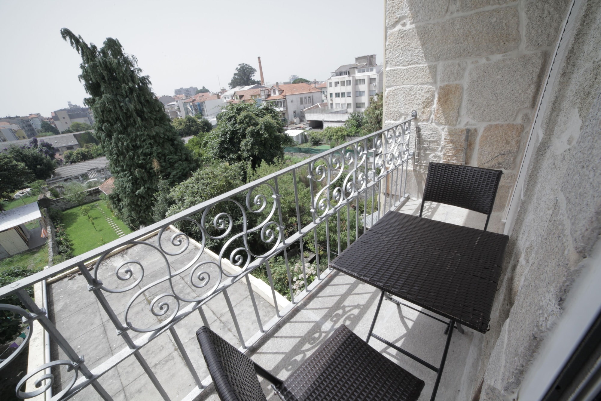 高级公寓， 1 间卧室， 阳台 （2T）