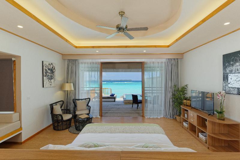 豪华水上泳池别墅