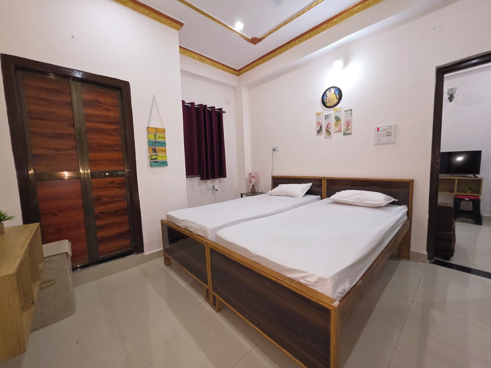 奢华公寓， 多张床， 阳台， 城市景观