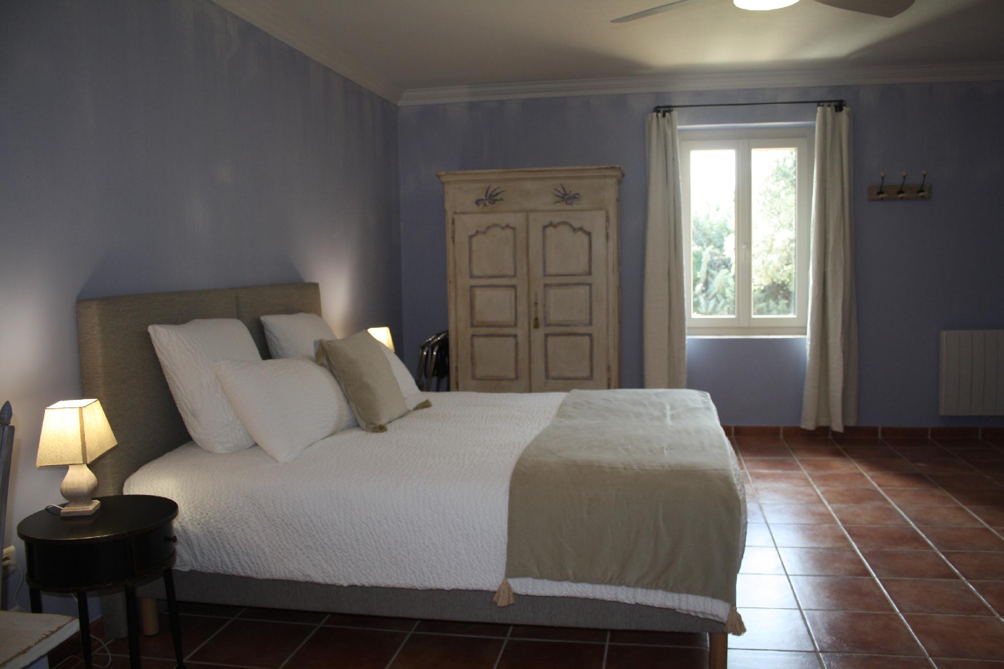 三人房-超大-私人浴室-花园景观-Lavande