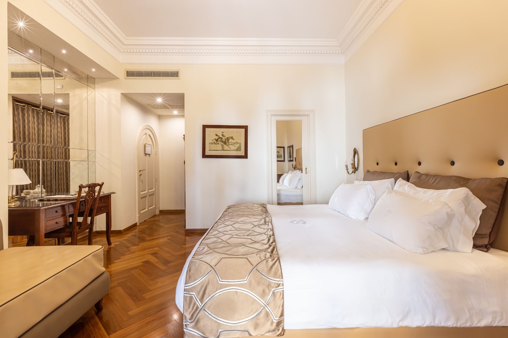 Deluxe Double Room with French Balcony