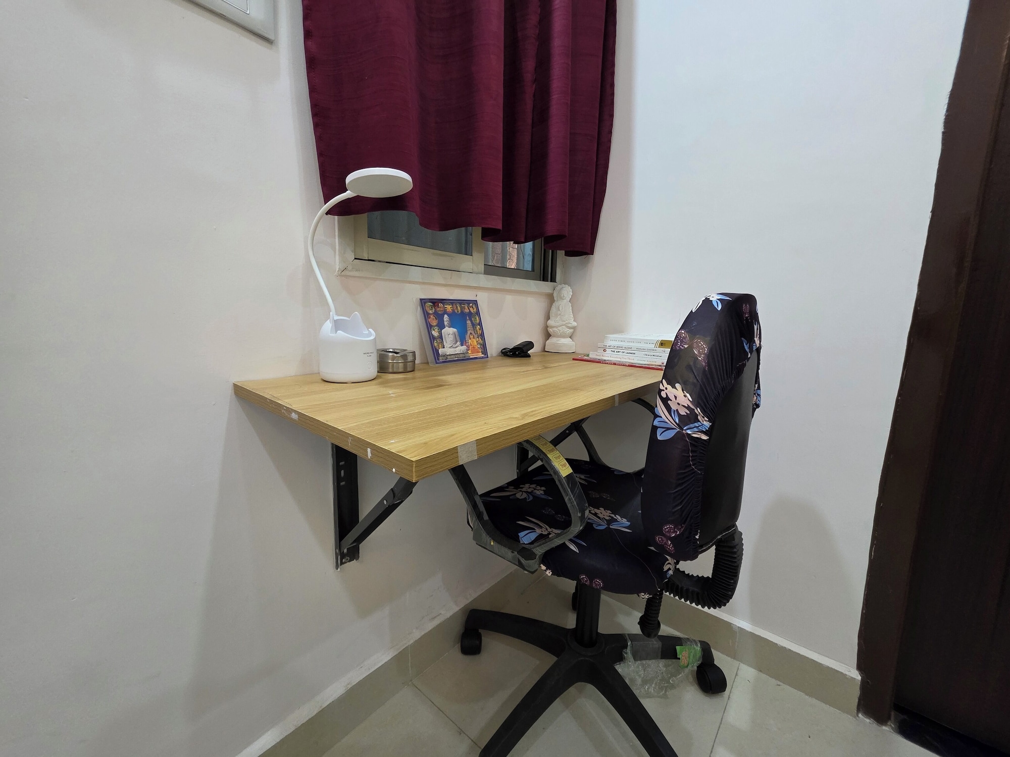 奢华公寓， 多张床， 阳台， 城市景观