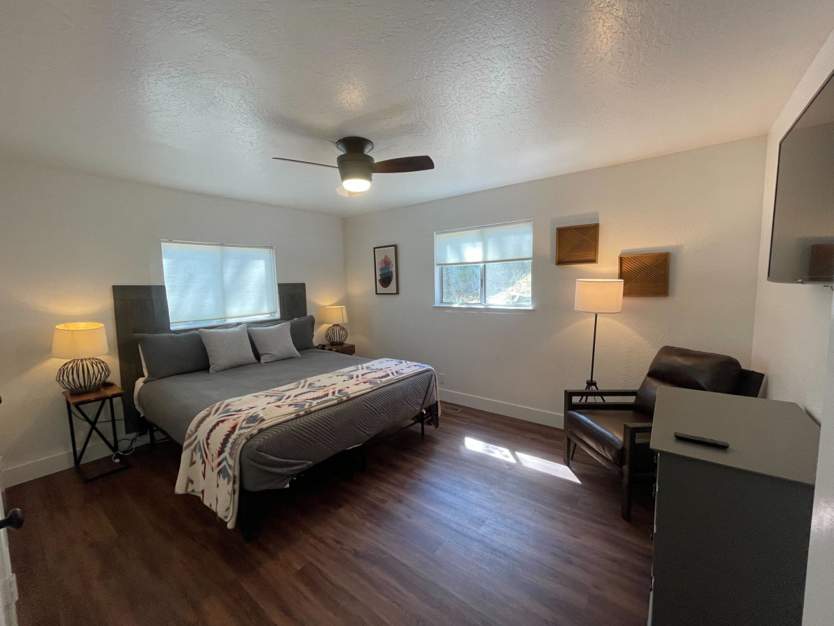 Magical Mountain Views And Cozy Gatherings-Enchanting Retreat