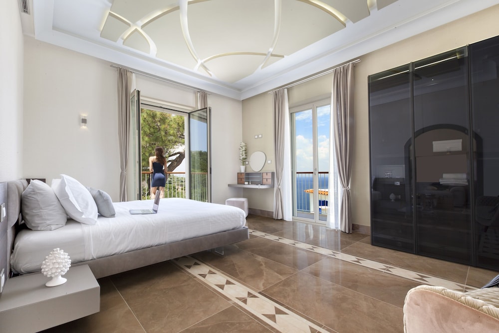 Superior Suite with Sea View
