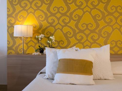 小型套房（带海景的）