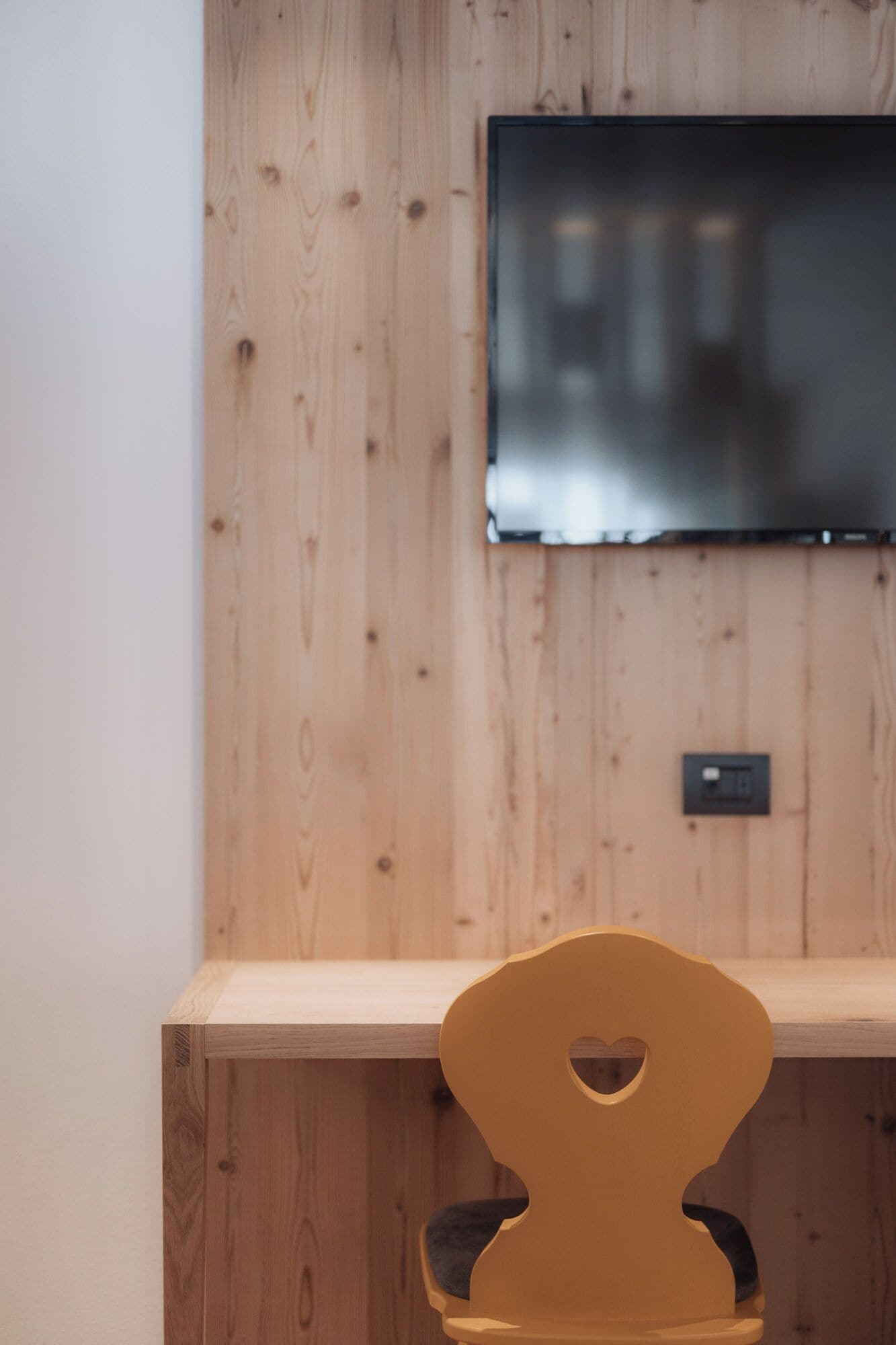 带阳台的小型套房