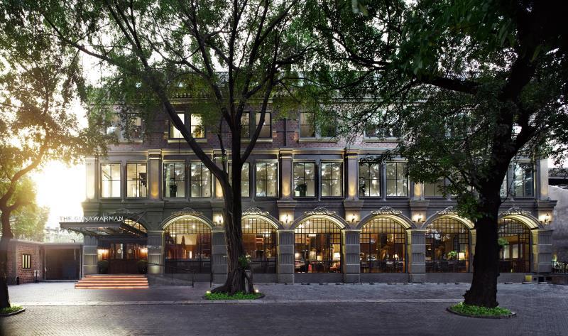 经典白间（Classic White）