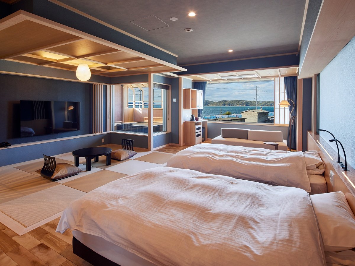 Main Building Low Floor Suite, Twin With Bath, Ocean View