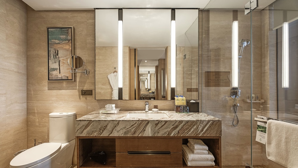 假日高级双床房