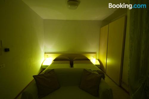 标准三人一室公寓