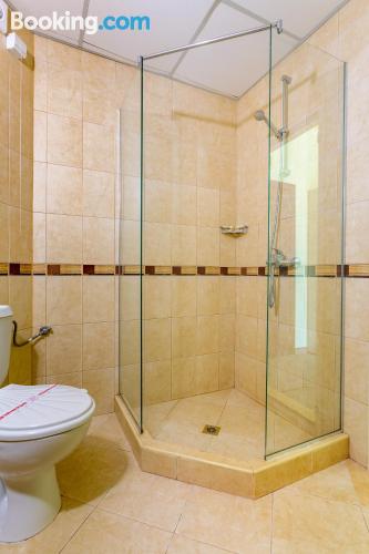 一卧室公寓 - 带阳台和免费停车位