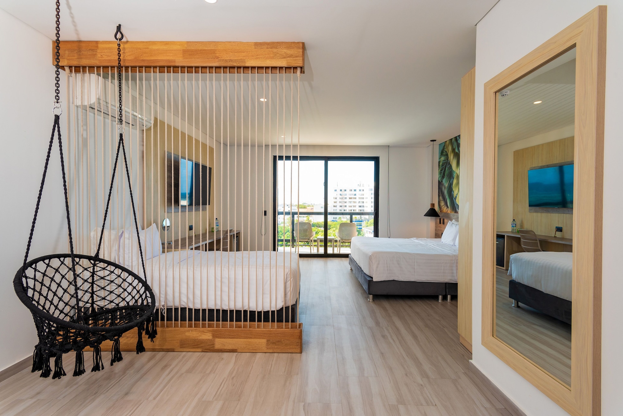 套房（带阳台）