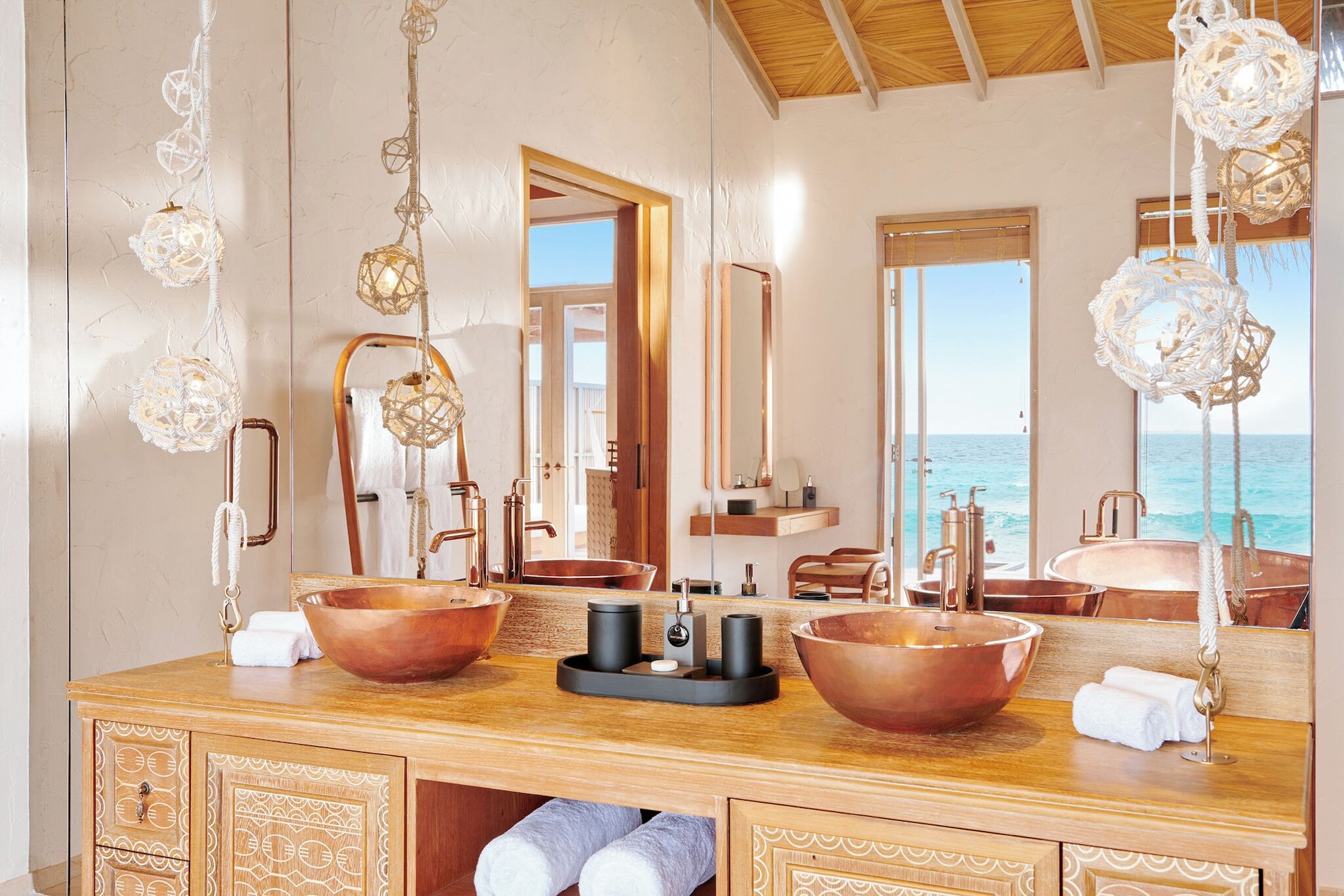 水上日出别墅 - 带泳池