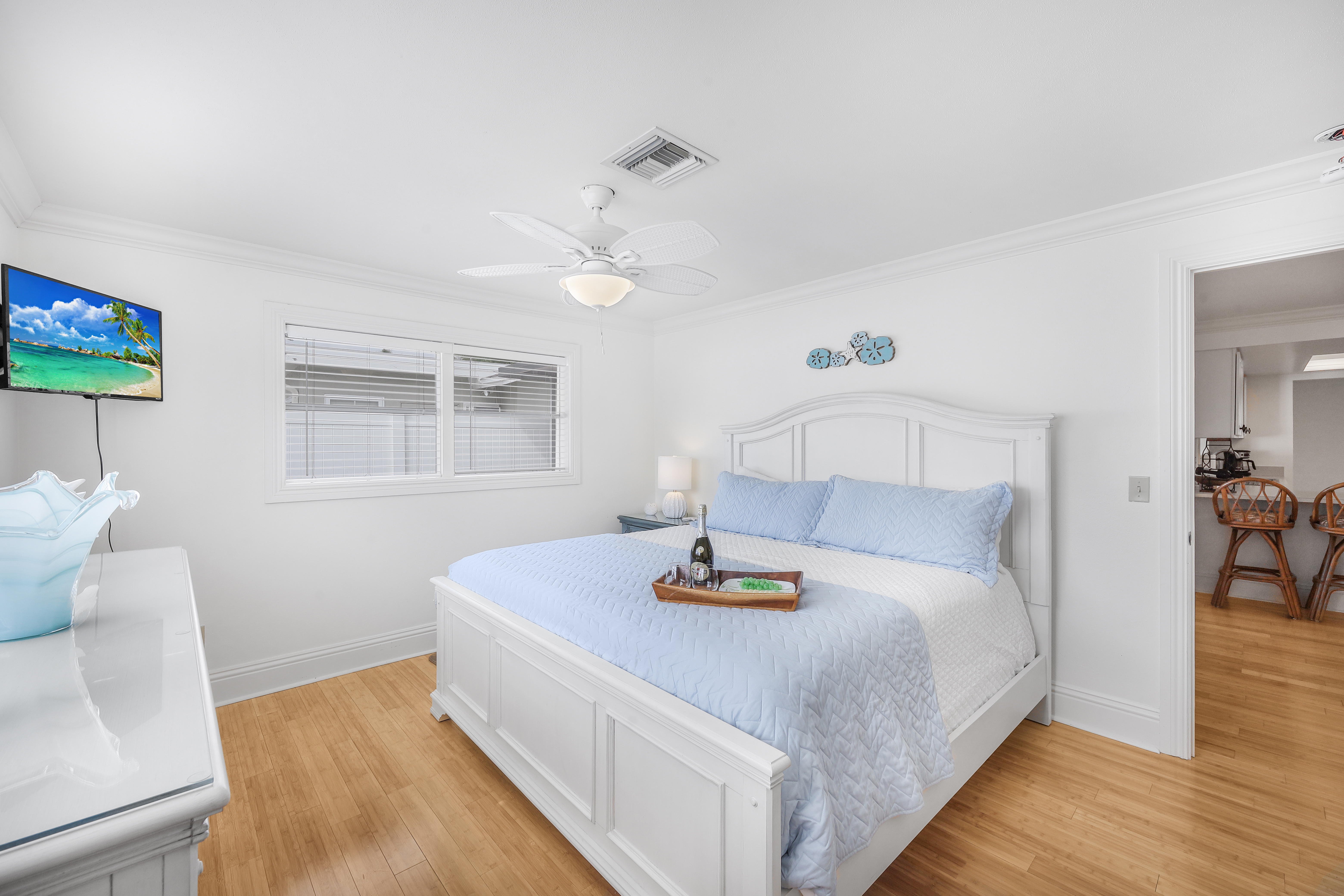 带户外厨房和游戏区的热带绿洲-舒适宜人