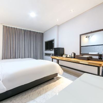 Room (Twin (single bed + single bed Netflix) Yeosu Hotel Encore 쿠폰