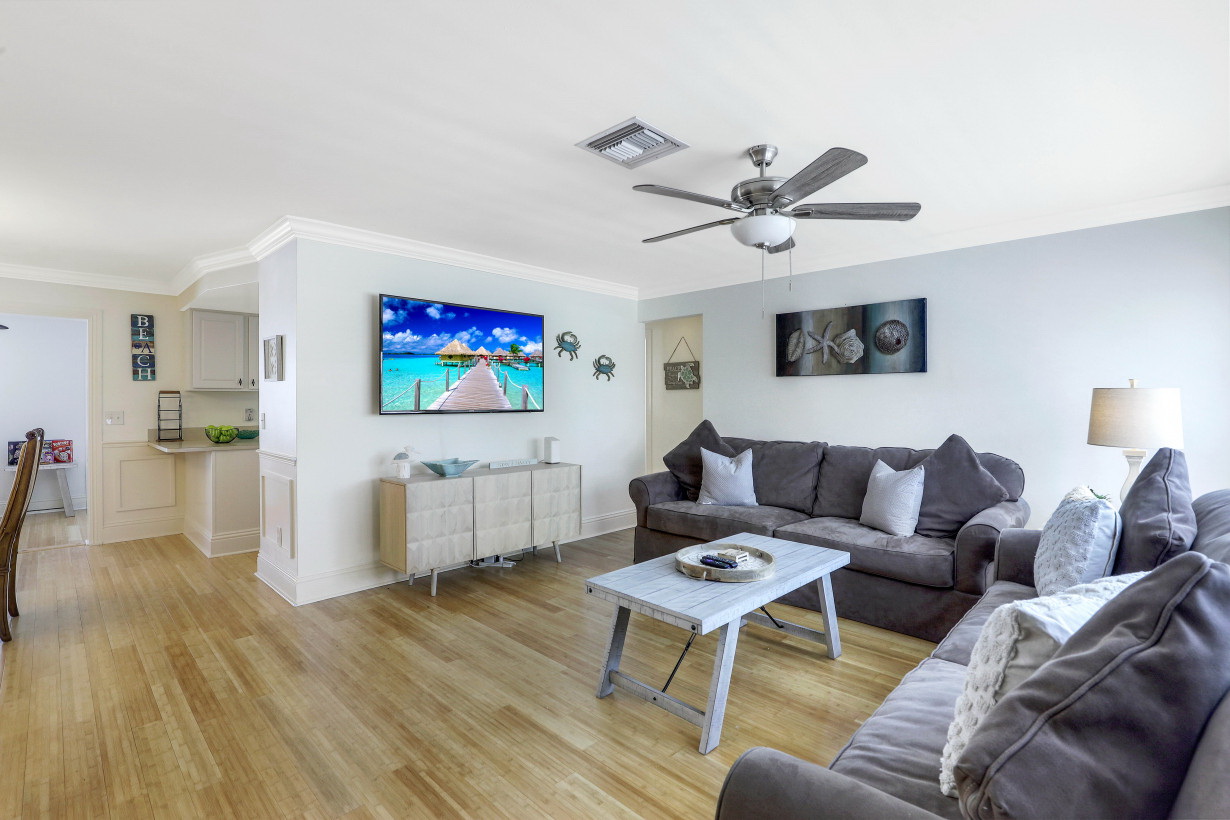 带户外厨房和游戏区的热带绿洲-舒适宜人