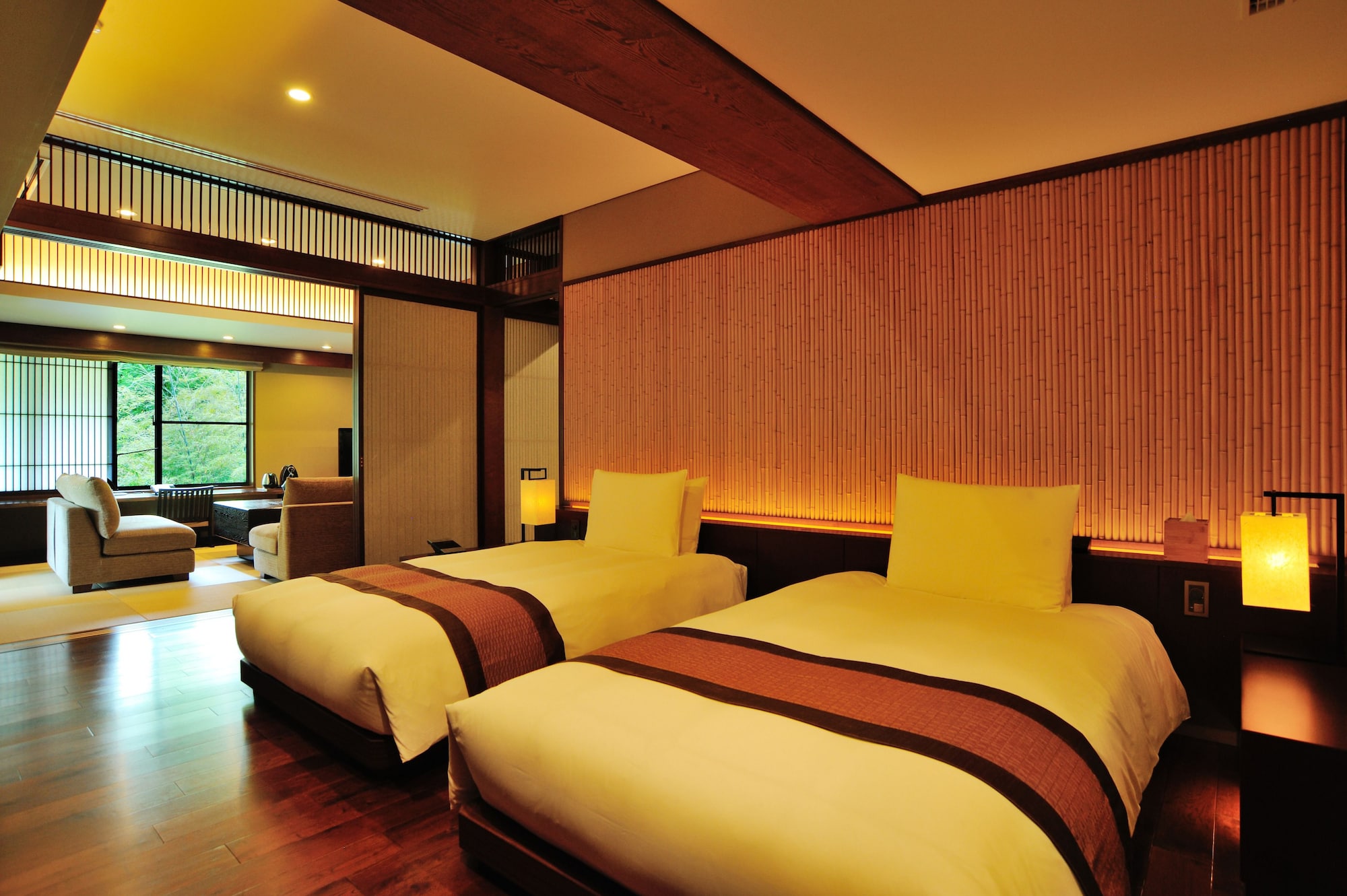 山脉景观松树套房