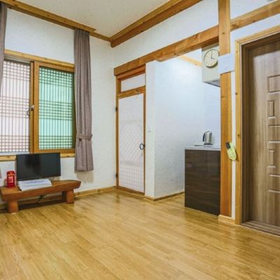 와일드 로즈 룸 Suncheon Sagyejeol Haeoreum Hanok Pension 쿠폰