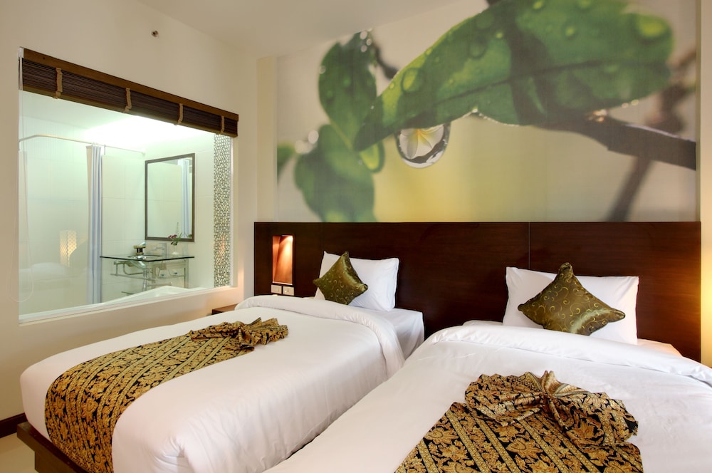 豪華泳池通道樓梯房