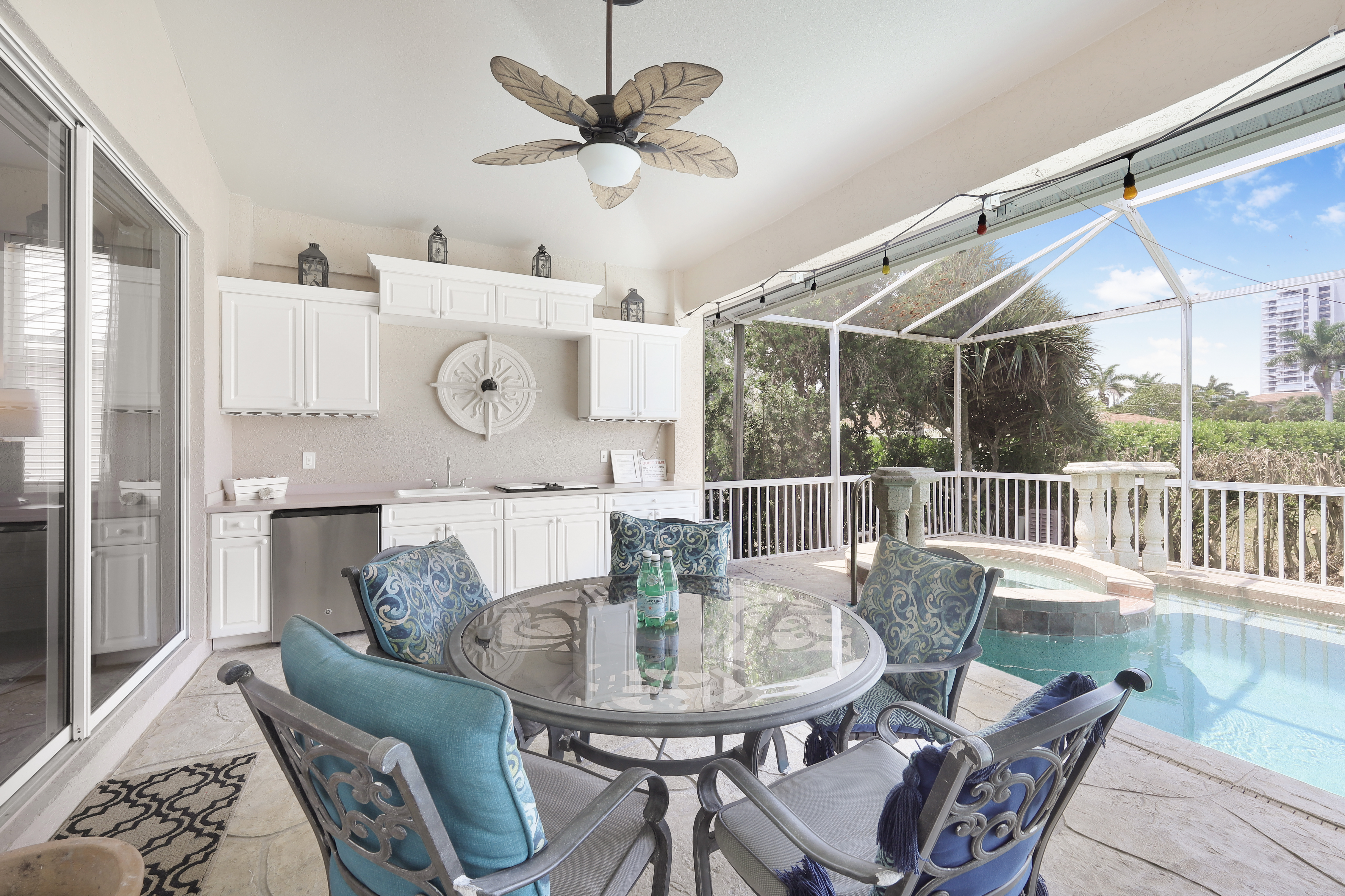 热带绿洲附加热泳池和室外烧烤-宁静家庭休闲居