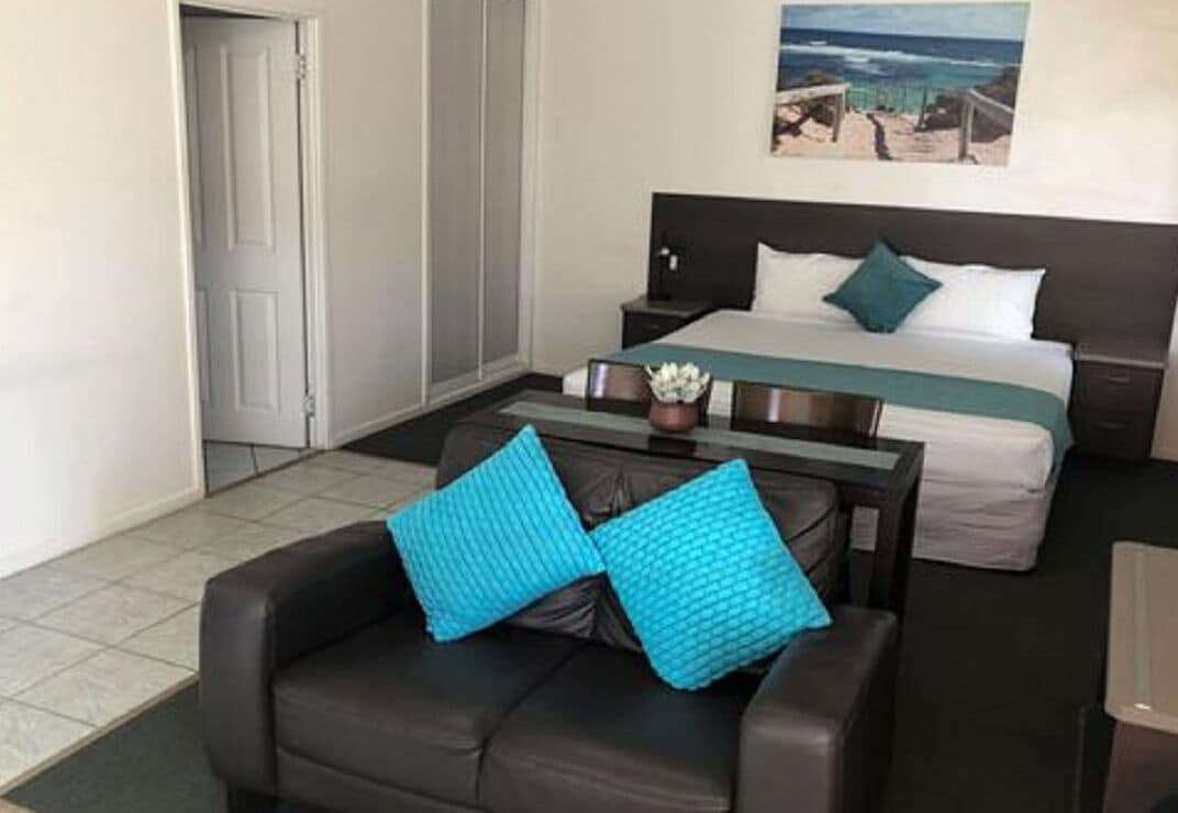 标准特大床间-带浴室