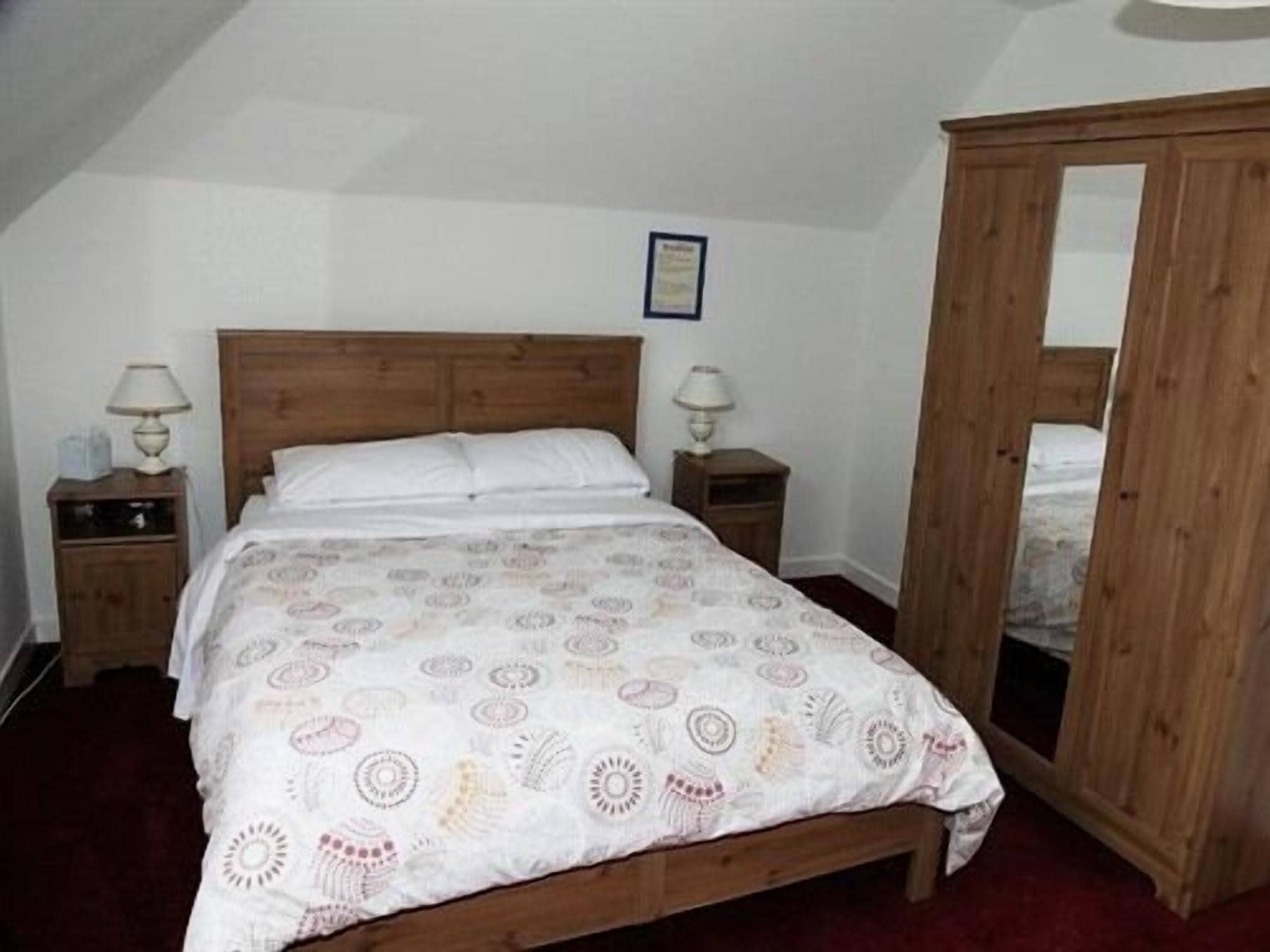 标准村舍， 独立浴室， 花园景观