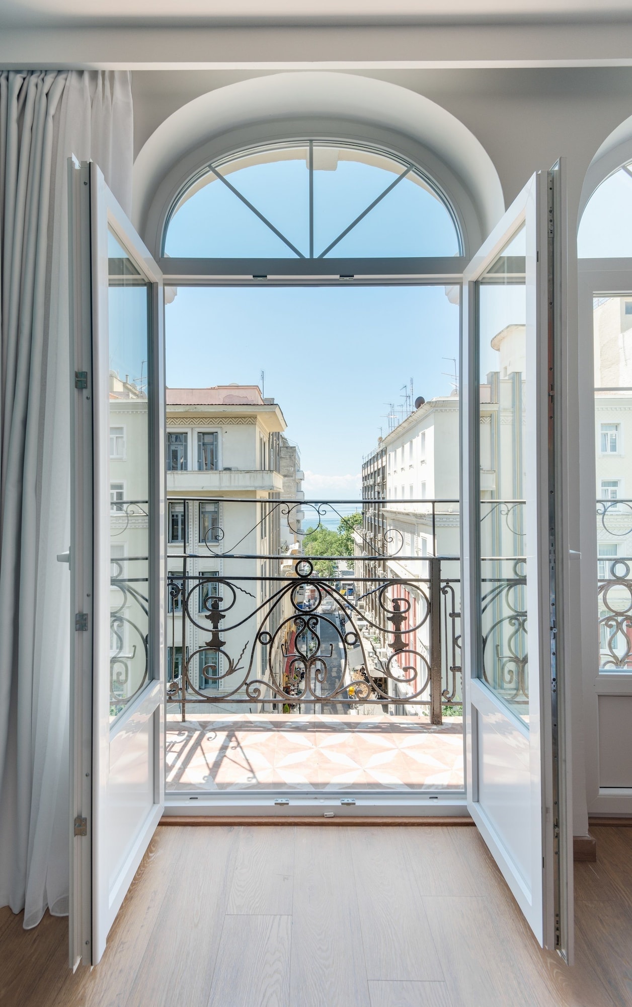 局部海景大型双人间