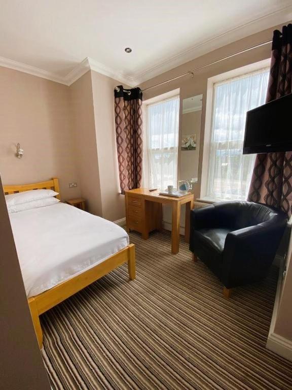 带共用浴室的单人房