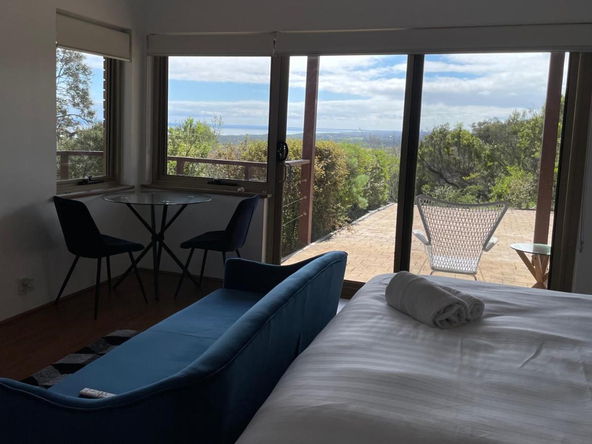 带海景的双人房