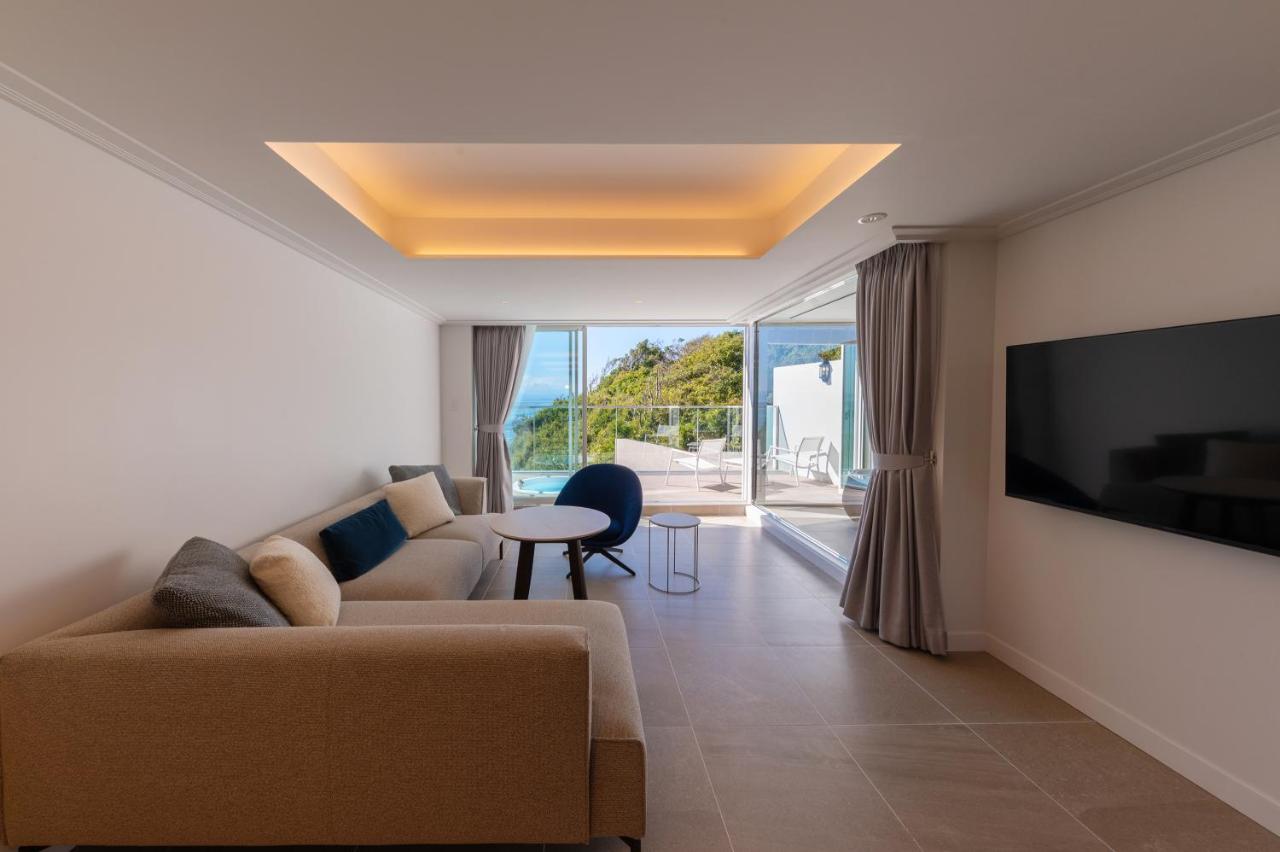 豪华套房，禁烟（含早餐+法式晚餐【晚餐时间：下午5:00~5:30】）