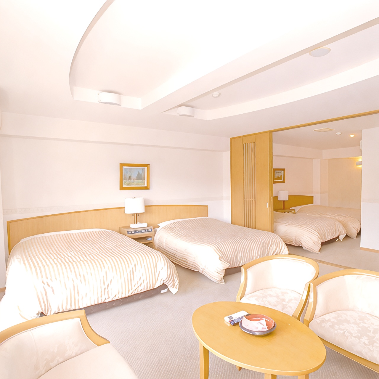 无烟标准四人房，富士山景（洋式房，4床（3张双人床×1张单人床））