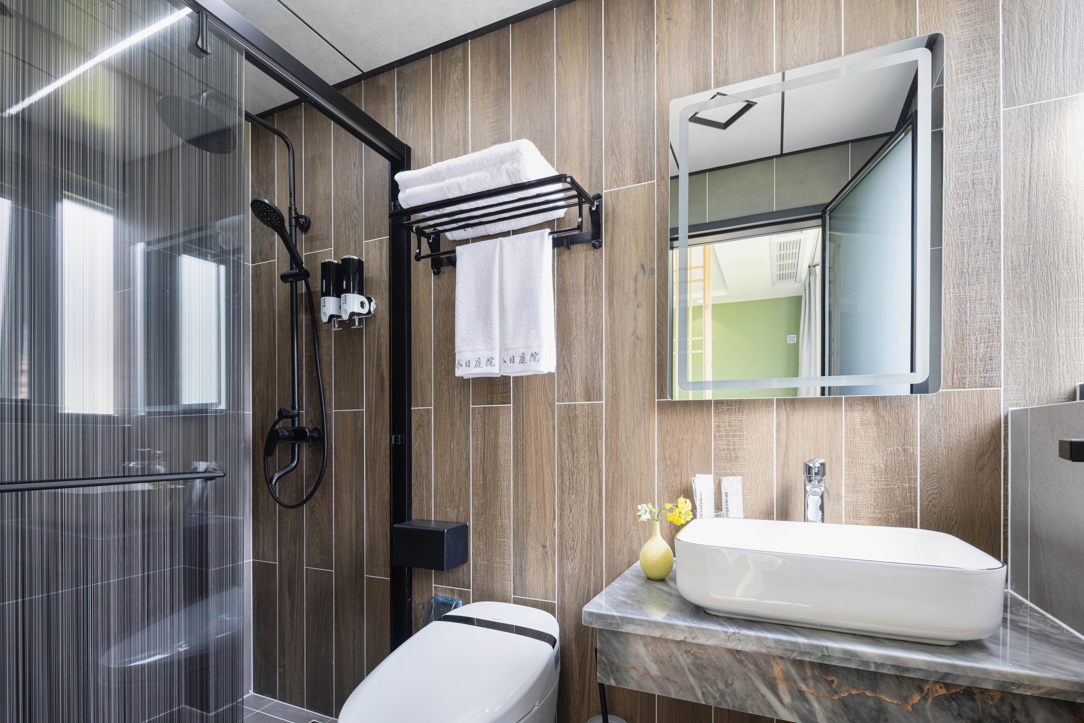 Chao Yang Scenic Twin Room With Smart Toilet, Central Air Conditioning, Electric Curtains