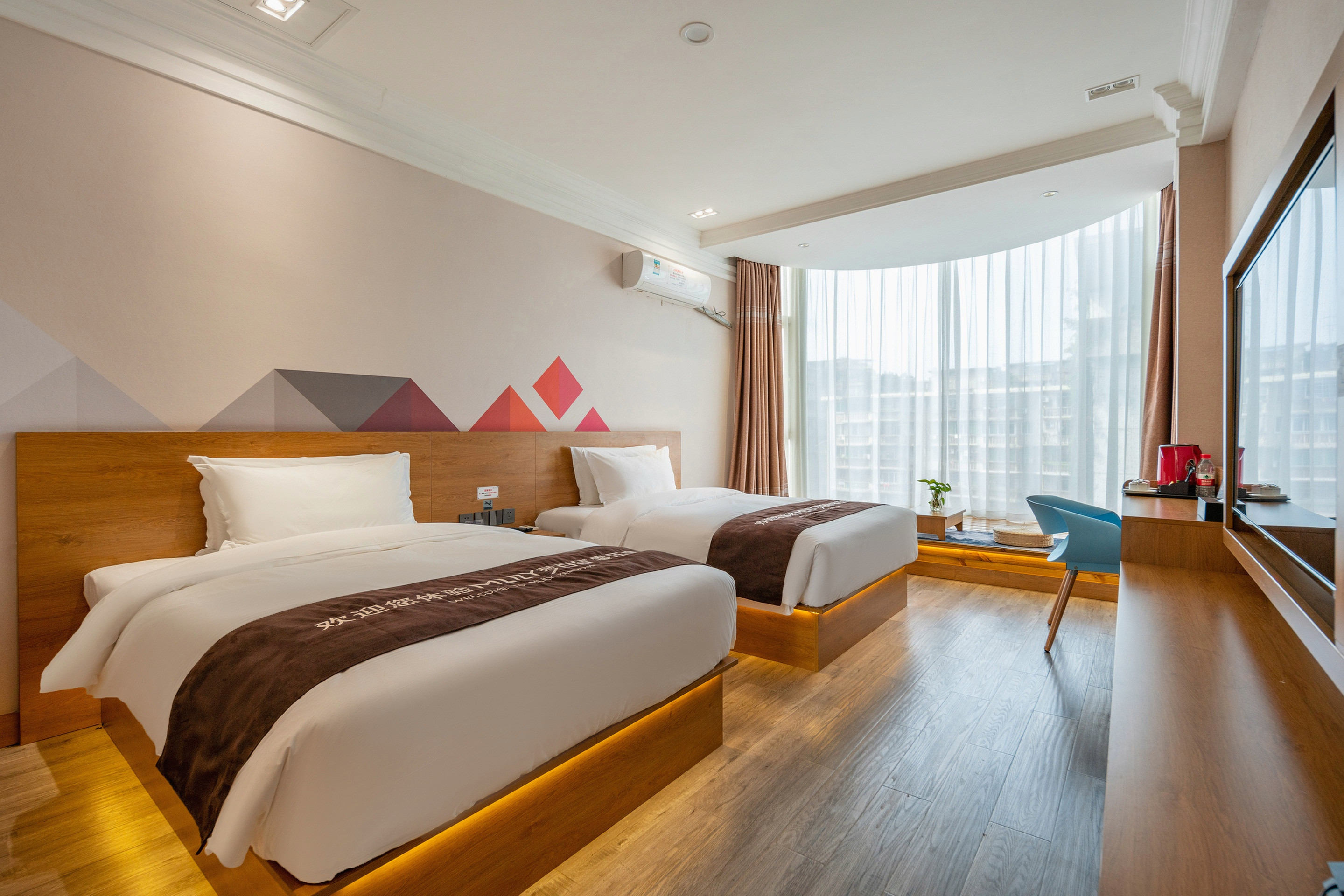 Memory Foam Twin Room