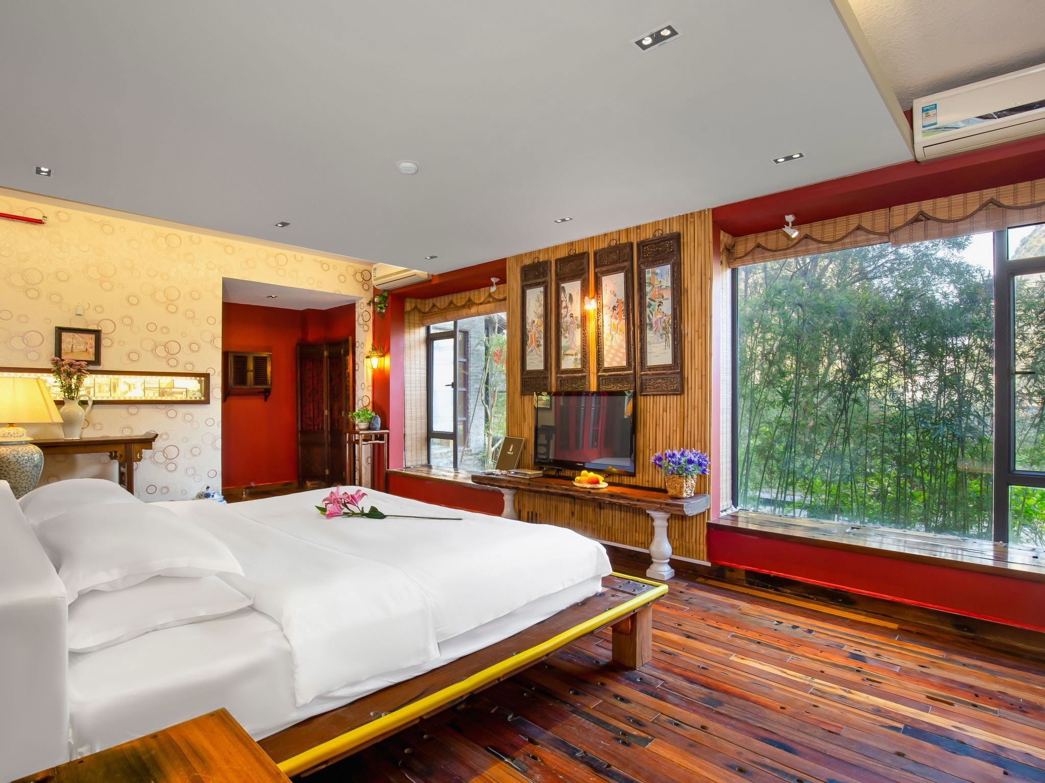 庭院景观大床房（房间超大+窗台品茶+观景浴缸）