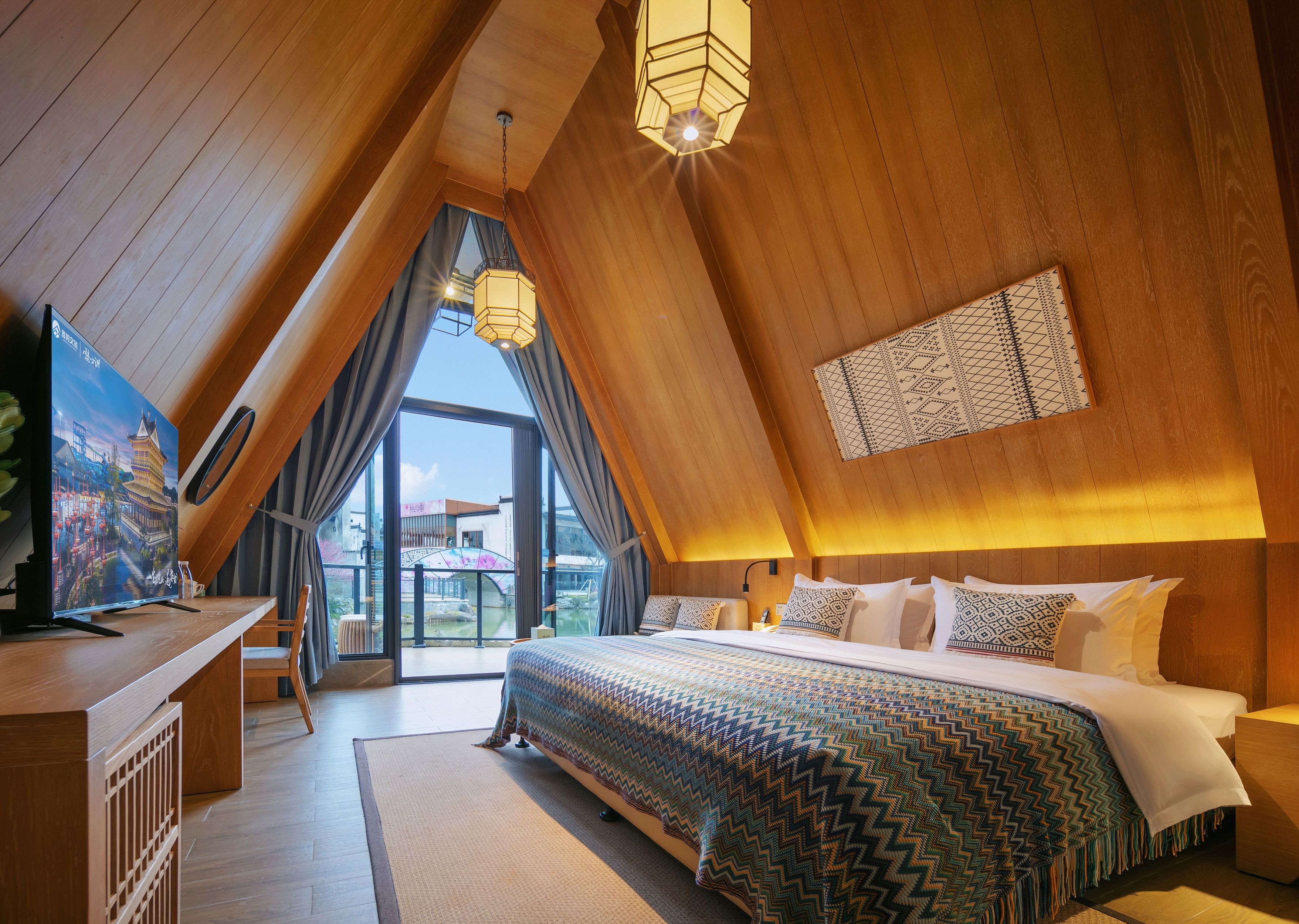 Cabin Suite - With View