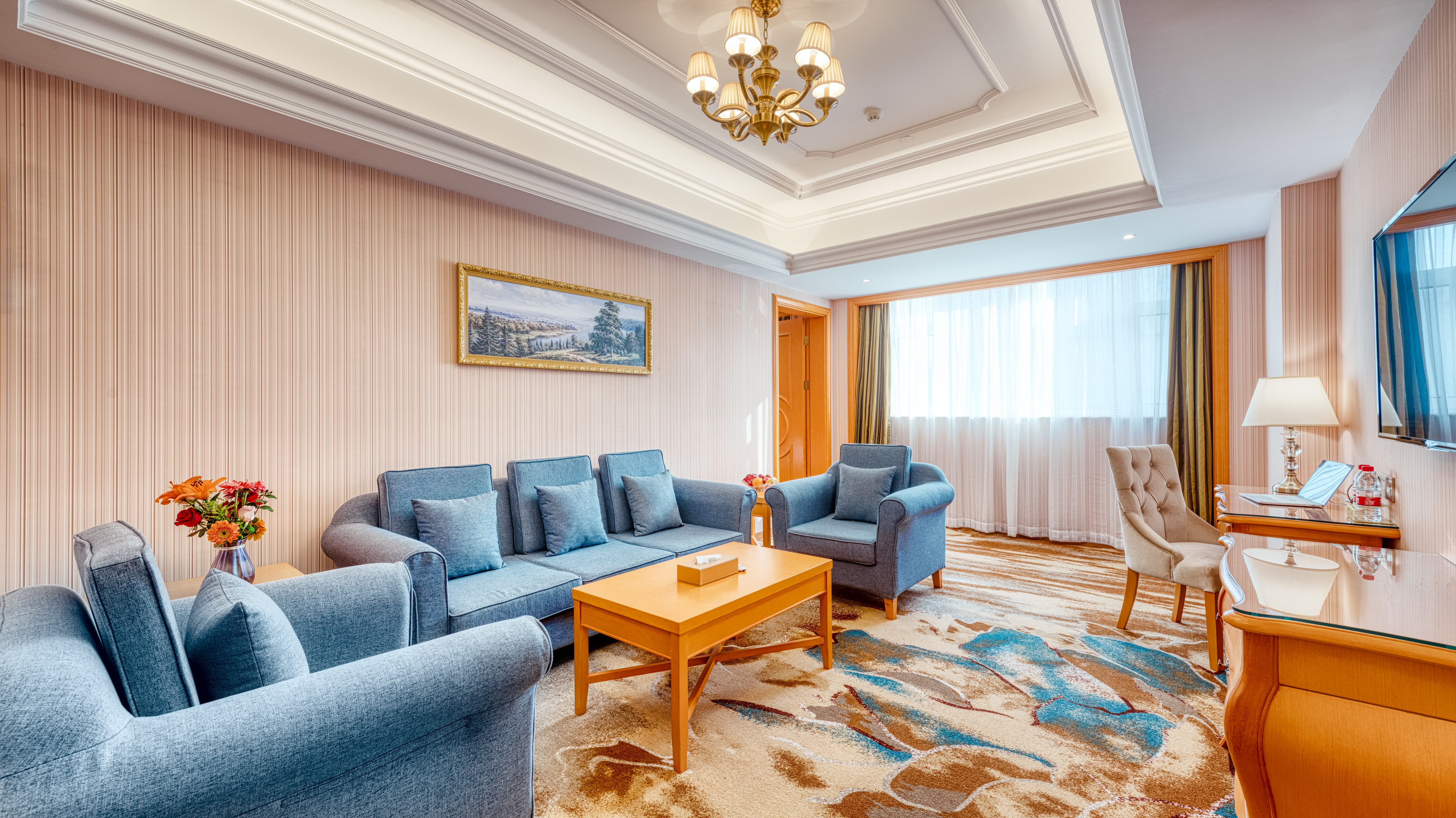 豪华套房（康莱斯床垫+鹅绒枕）