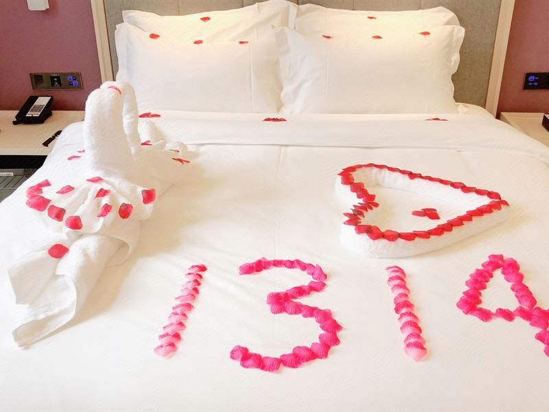 浪漫优享房（慕思床垫+电视投屏+智能客控+小冰箱）