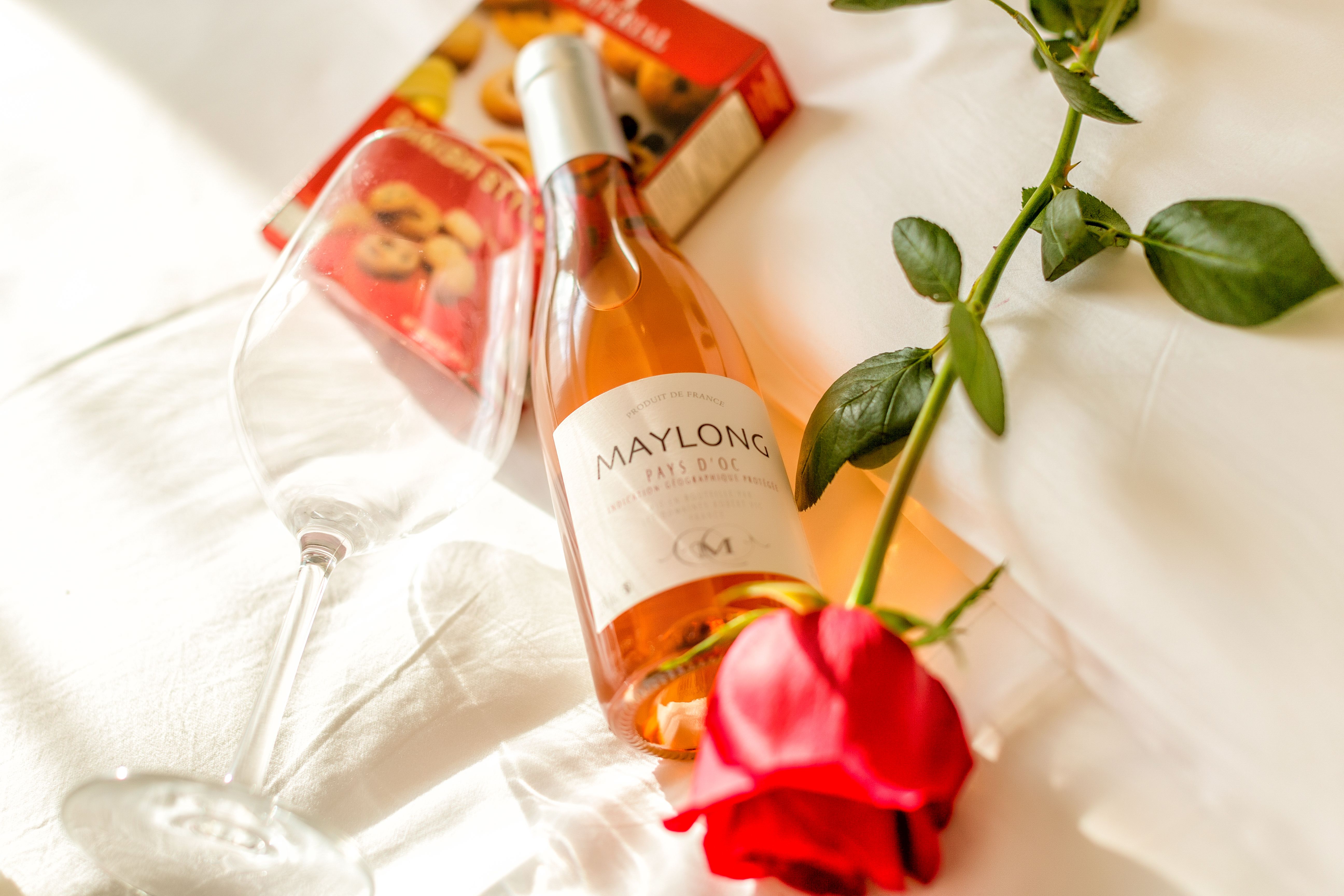 浪漫优享房（慕思床垫+电视投屏+智能客控+小冰箱）