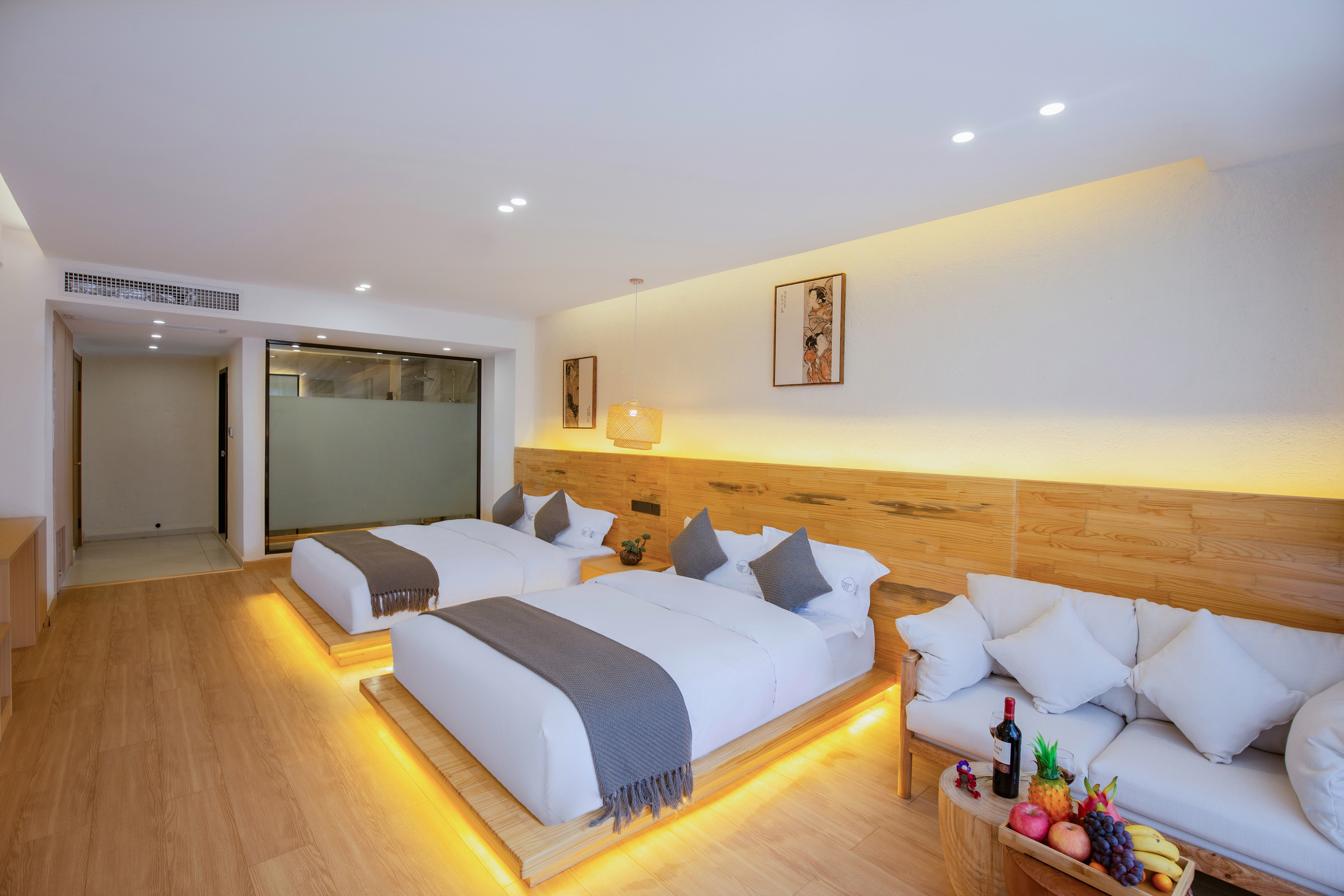 Elegant Lake View Family Twin Room(Japanese style Zen courtyard)