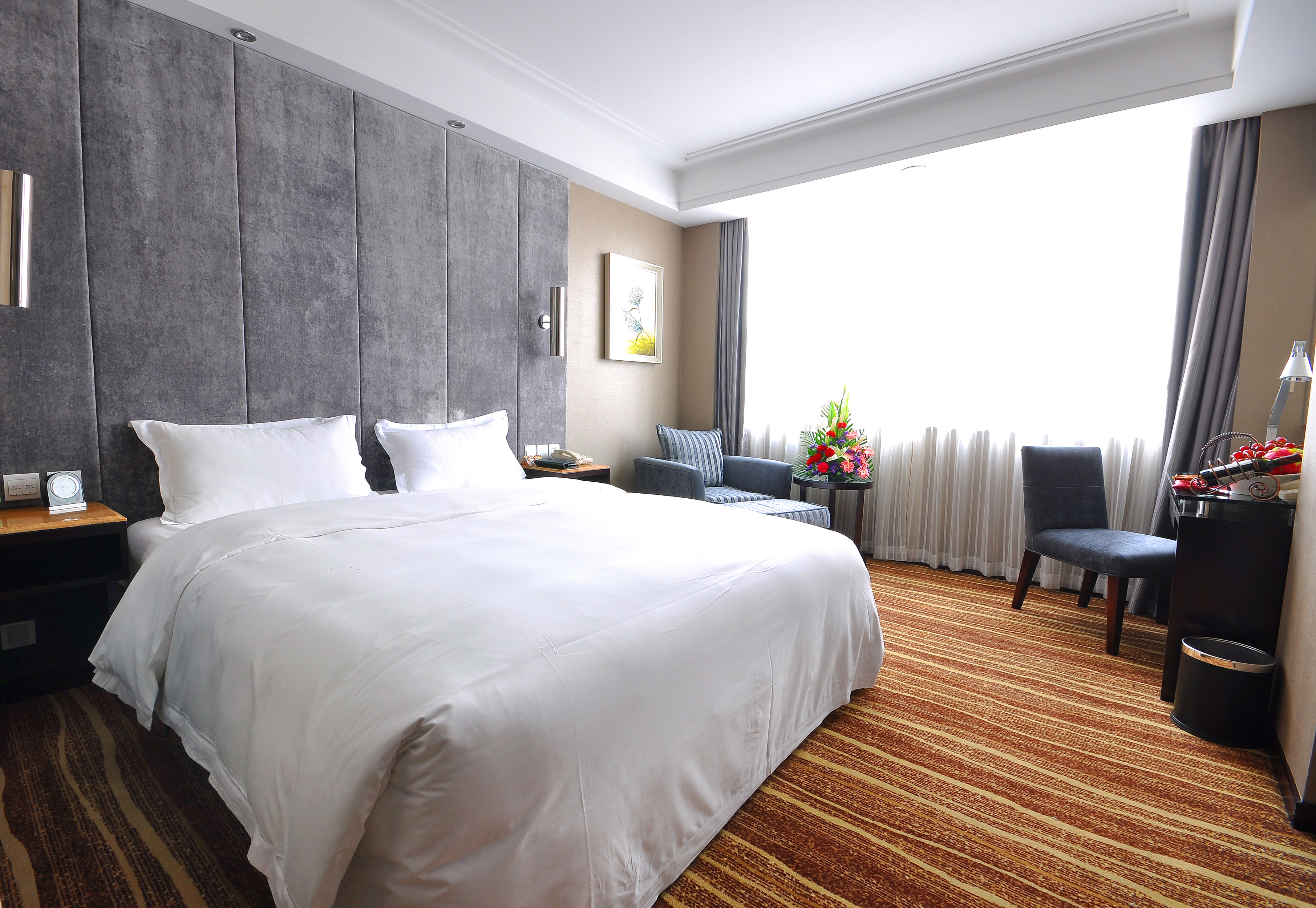 商务街景大床房（软硬双枕）