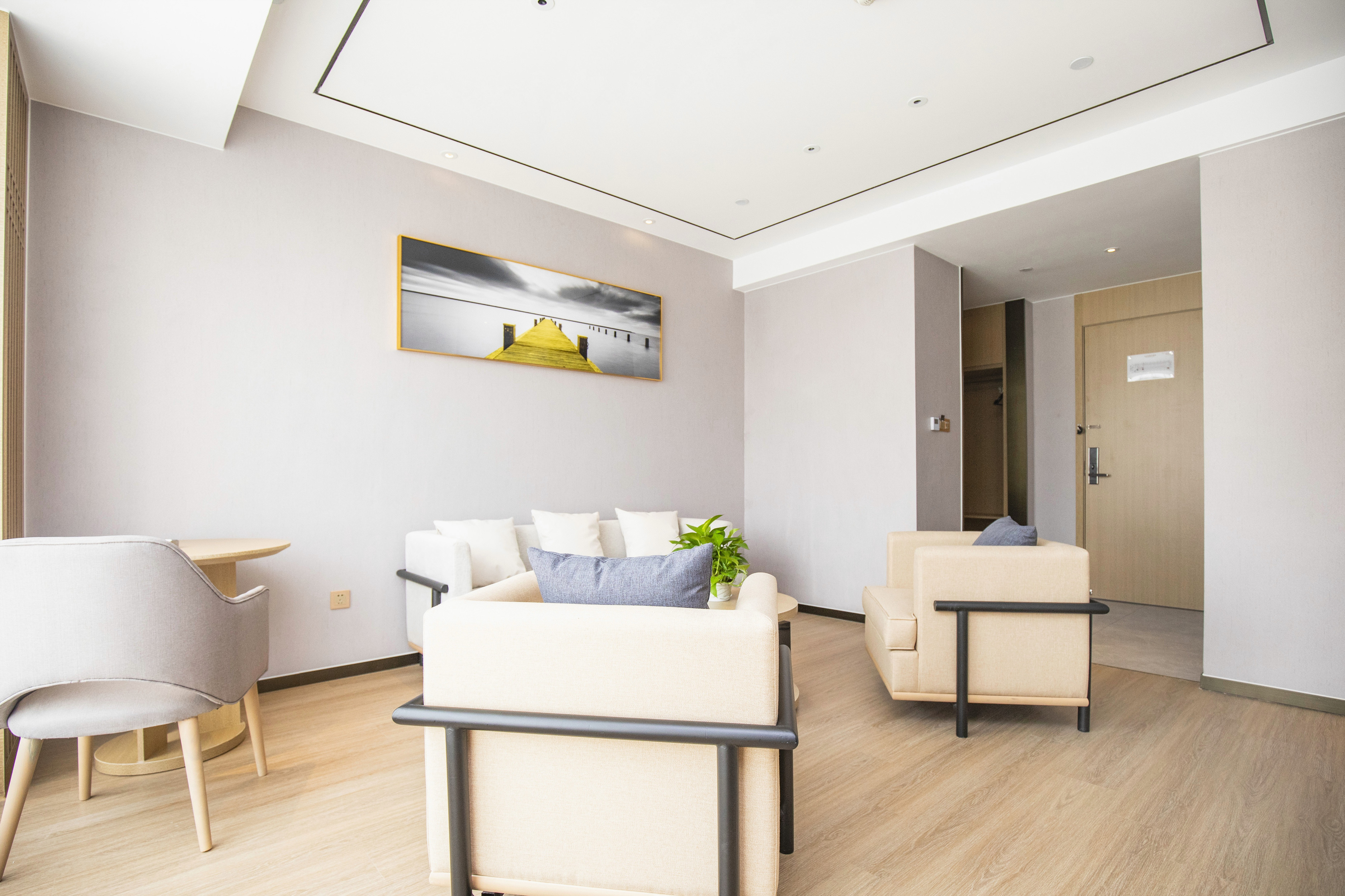 Business Room (With bathtub)