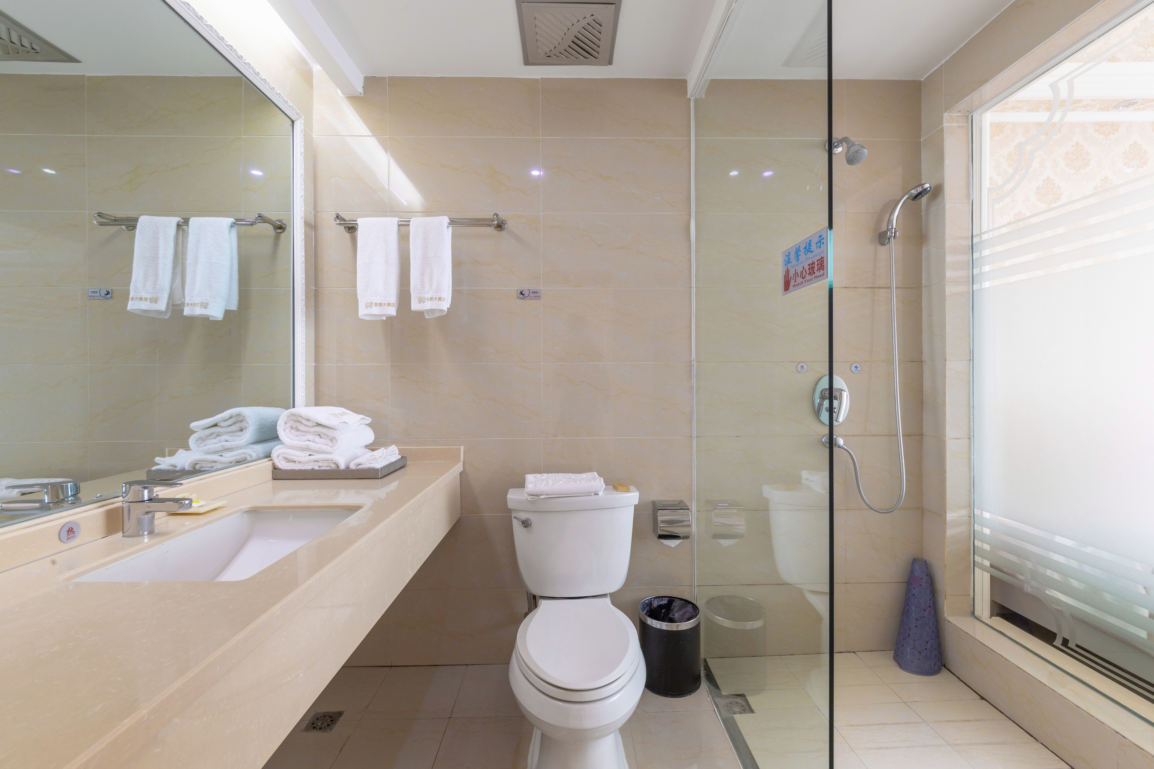 輕奢歐式豪華大床房