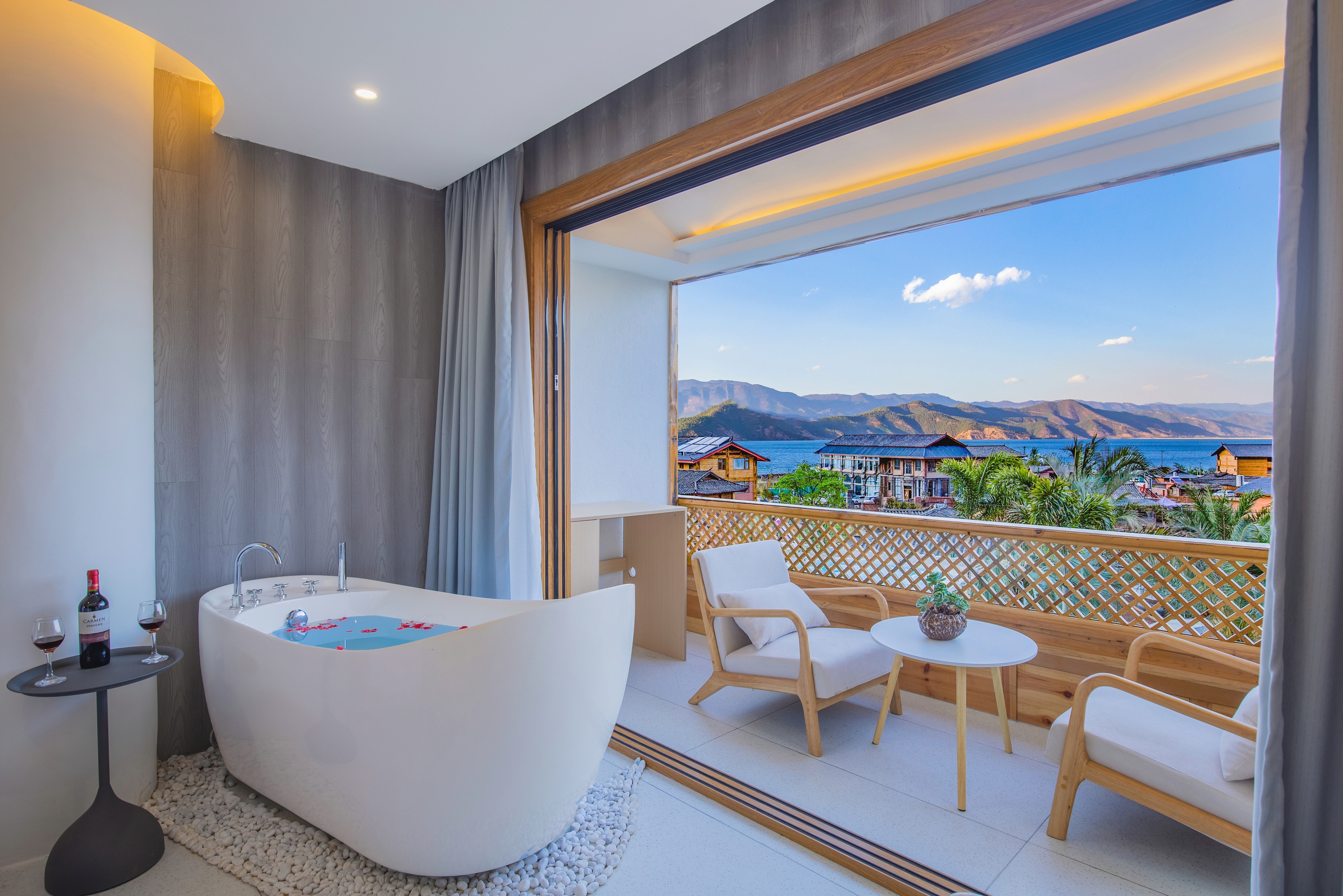 Santorini Lake View Round Bed Room(island Style Courtyard)