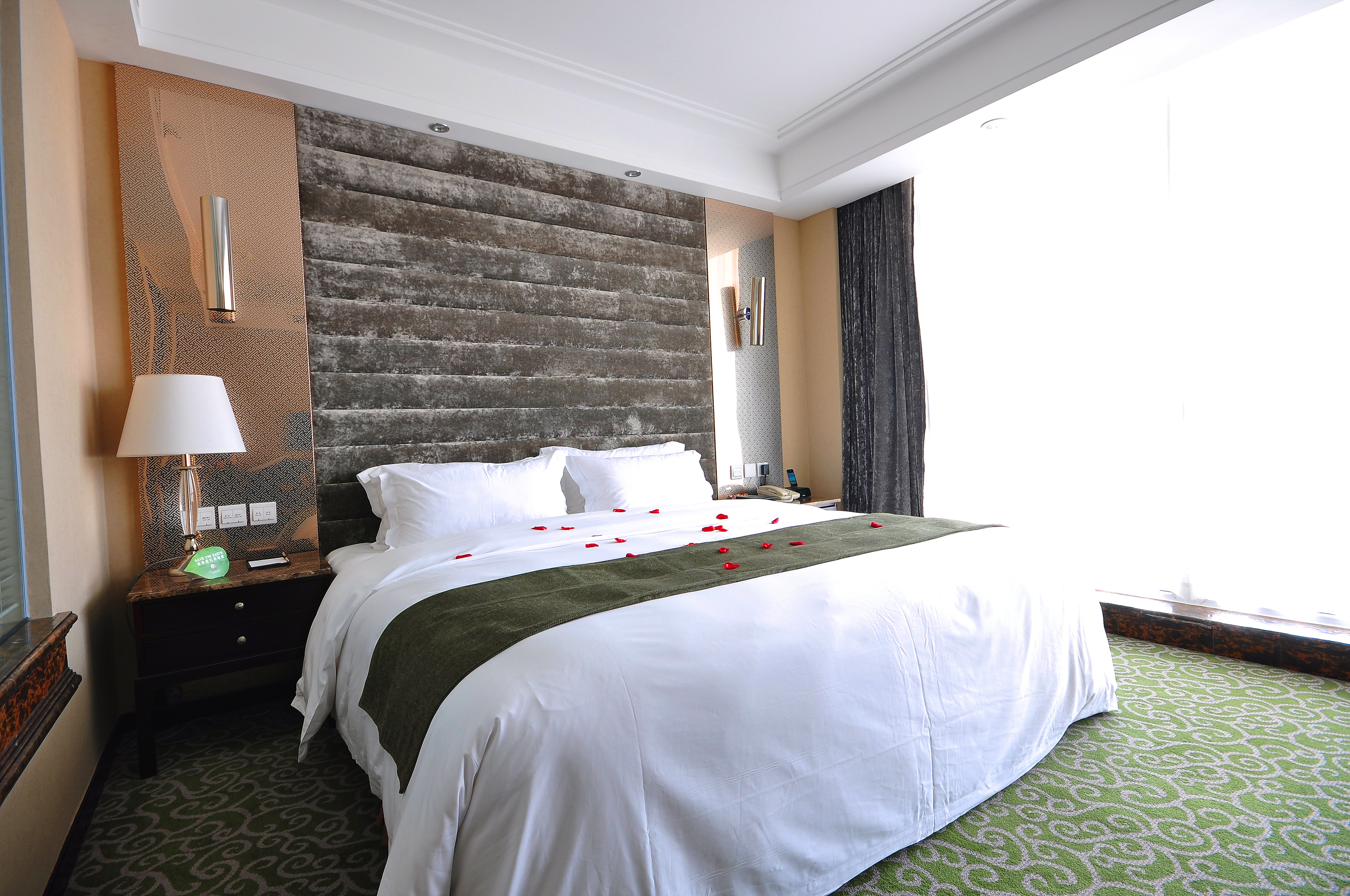 商务特色套房（软硬双枕）