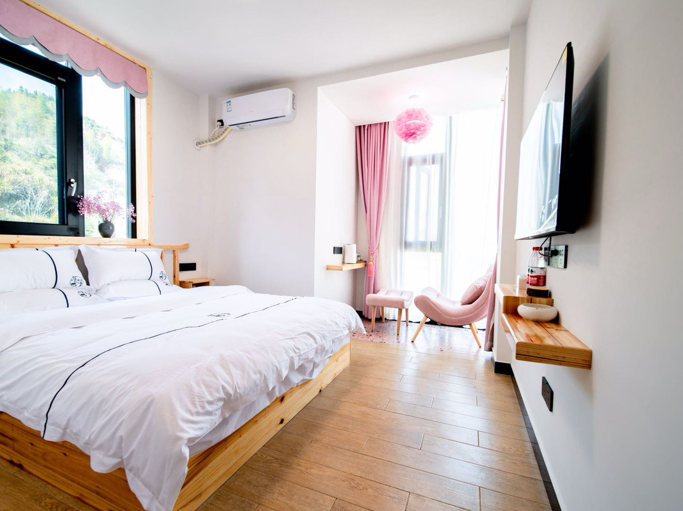 Qiu Shi Princess Double Bed Room